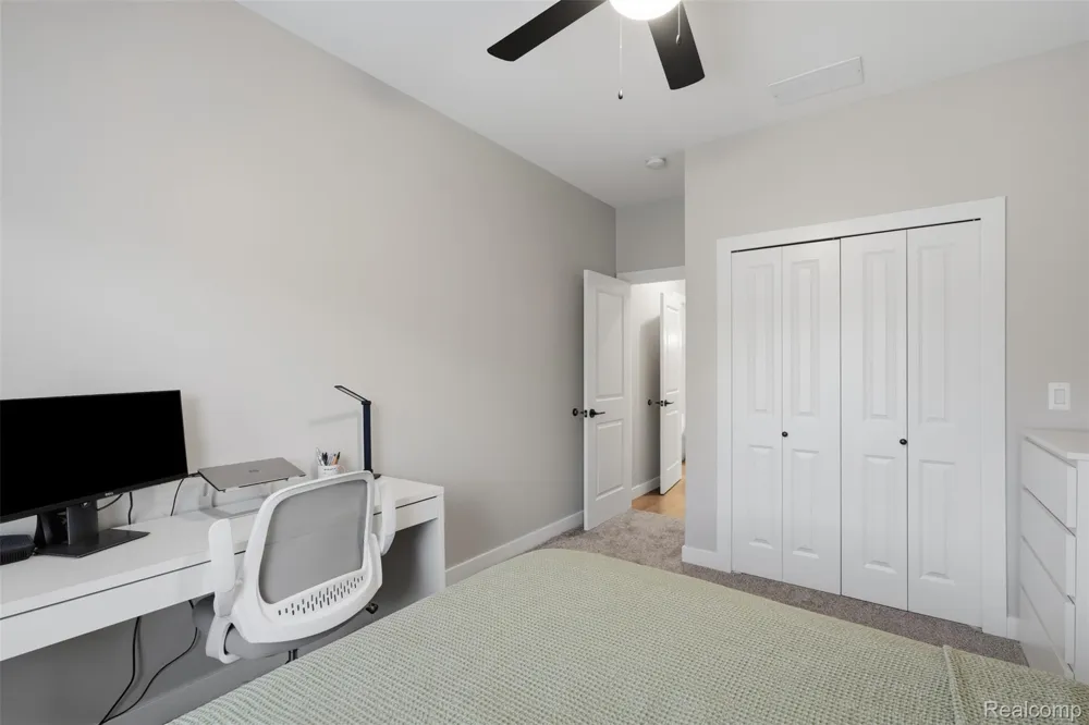 2535 Biddle Avenue Wyandotte City, MI 48192