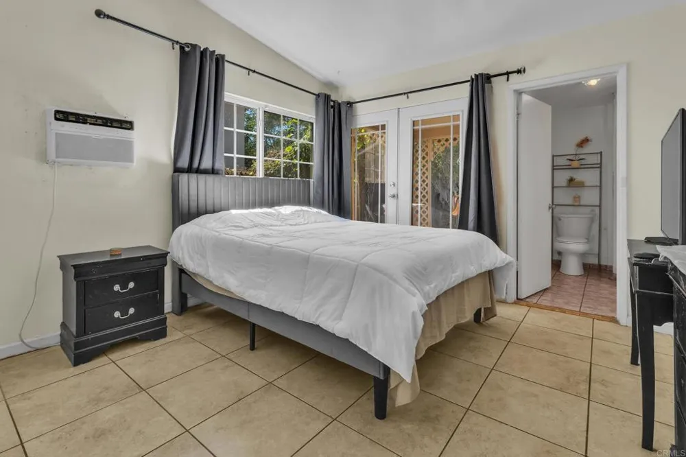 610 W 11th Avenue Escondido, CA 92025