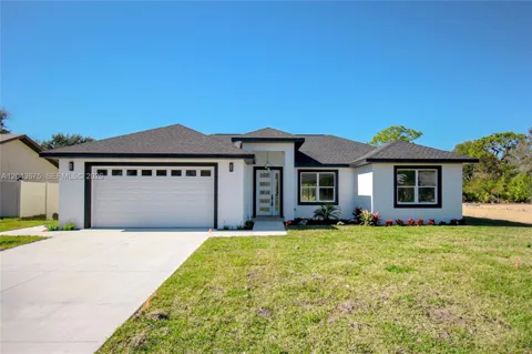 3915 EL RADO AVE