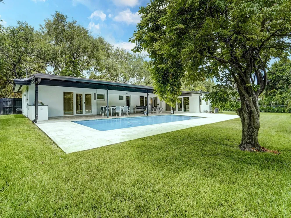 12305 SW 73rd Avenue Pinecrest, FL 33156