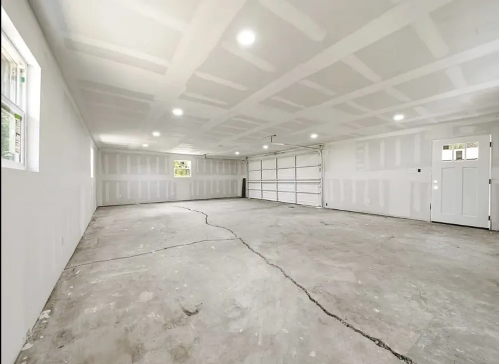 616 E Moonlight Drive Robinson, TX 76706
