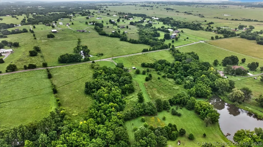 402951 W 2300 ROAD Bartlesville, OK 74006
