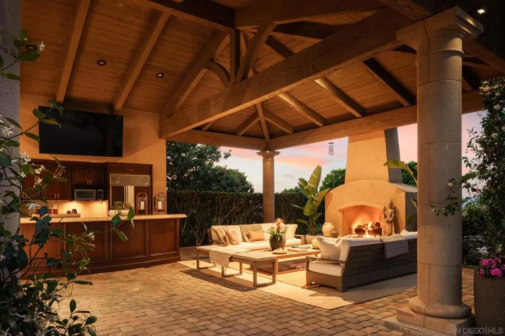 5962 Rancho Diegueno Rd Rancho Santa Fe, CA 92067