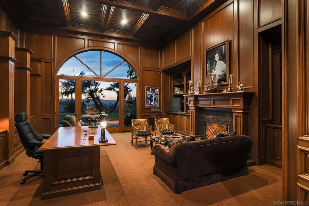 5962 Rancho Diegueno Rd Rancho Santa Fe, CA 92067