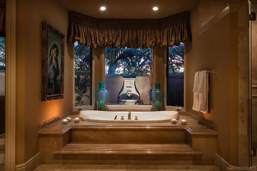 5962 Rancho Diegueno Rd Rancho Santa Fe, CA 92067