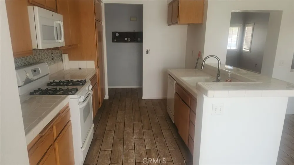 15430 Amber Pointe Victorville, CA 92394