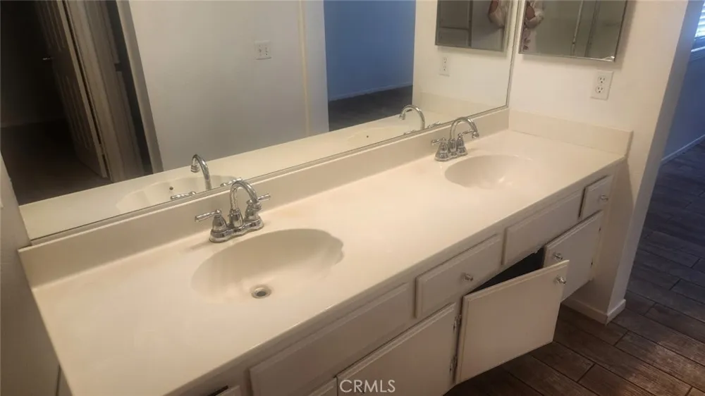 15430 Amber Pointe Victorville, CA 92394