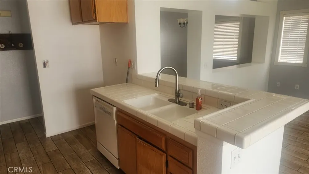 15430 Amber Pointe Victorville, CA 92394