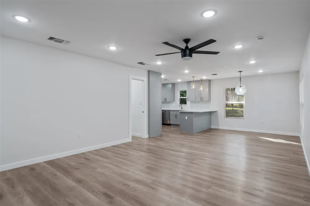 313 Charles Street Rockdale, TX 76567