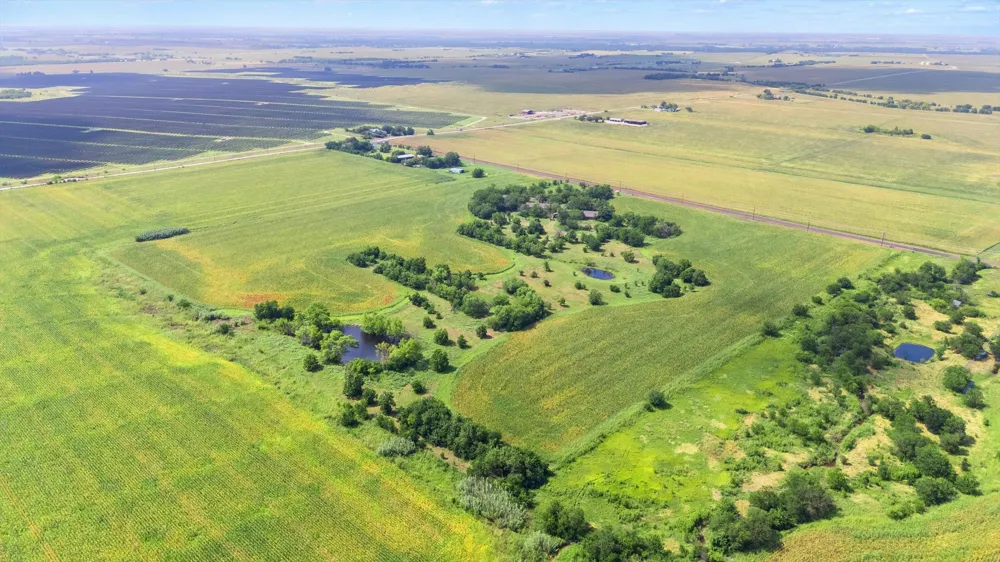 14201 Lund Carlson Road Coupland, TX 78615
