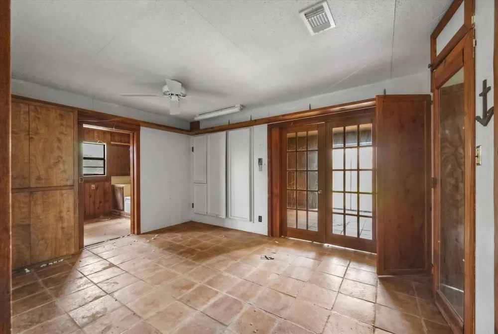14201 Lund Carlson Road Coupland, TX 78615