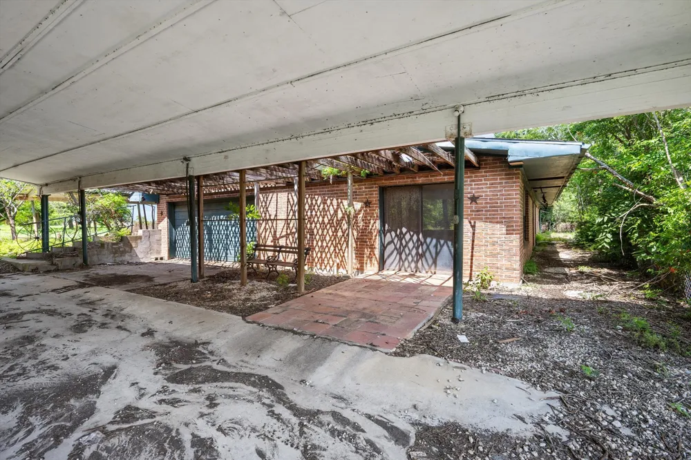 14201 Lund Carlson Road Coupland, TX 78615
