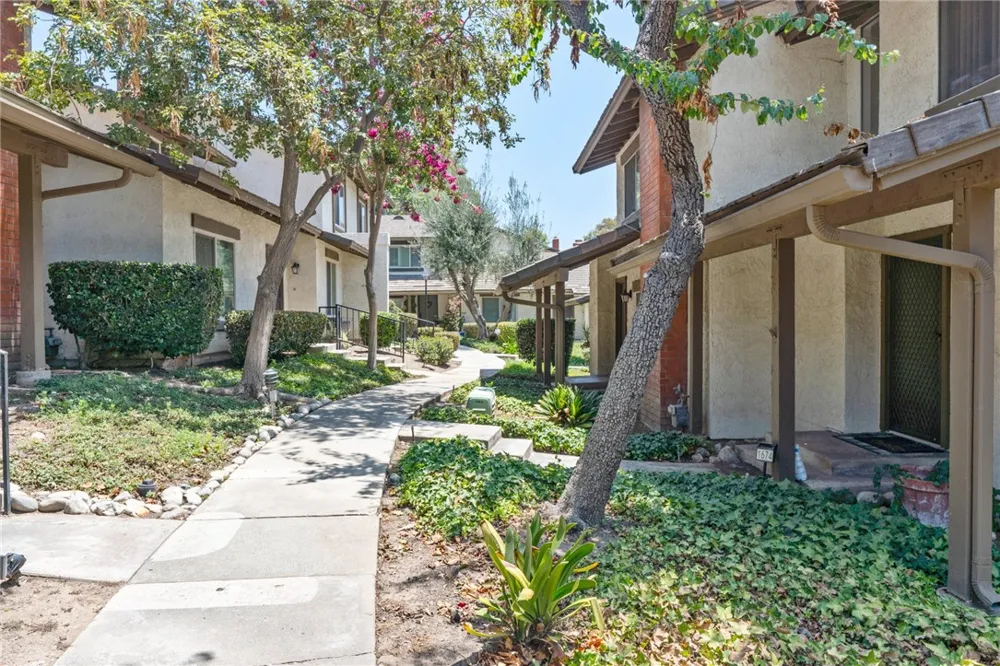 1674 Aspen Village Way West Covina, CA 91791