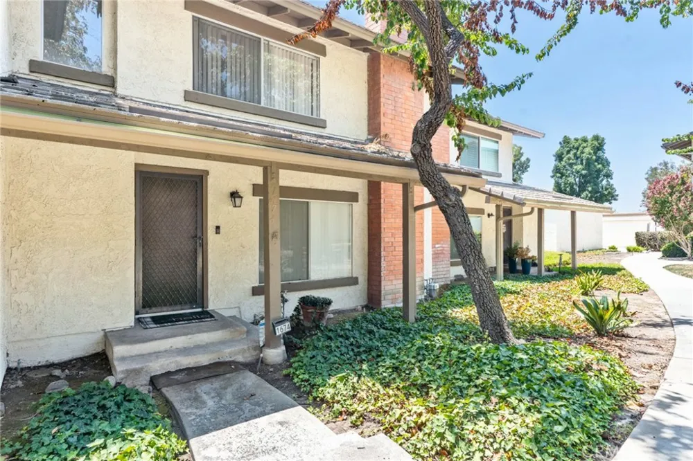 1674 Aspen Village Way West Covina, CA 91791