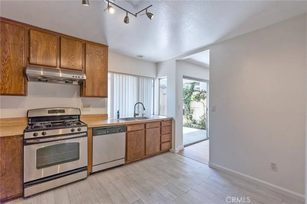 1674 Aspen Village Way West Covina, CA 91791