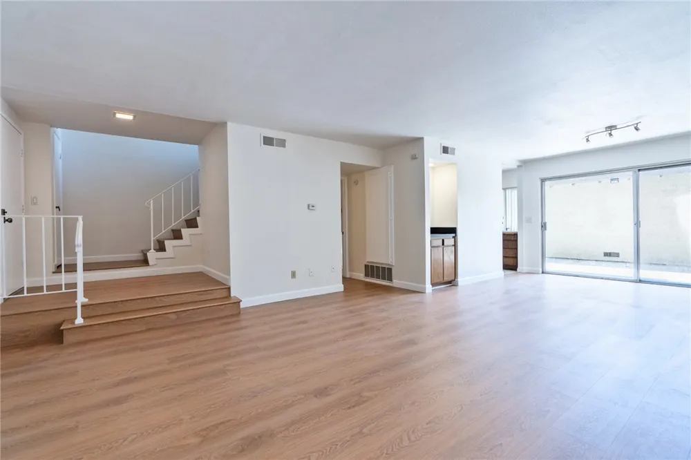 1674 Aspen Village Way West Covina, CA 91791