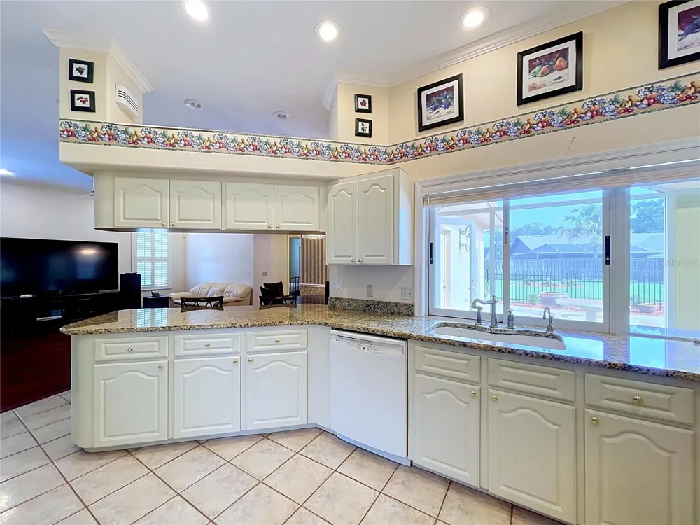 1826 WESTMINSTER COURT Lakeland, FL 33809