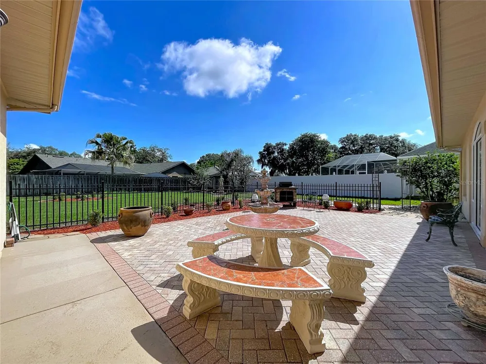 1826 WESTMINSTER COURT Lakeland, FL 33809