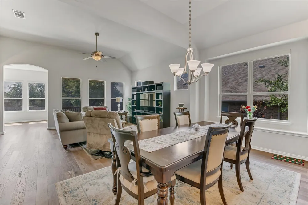 902 Catalina Lane Austin, TX 78737
