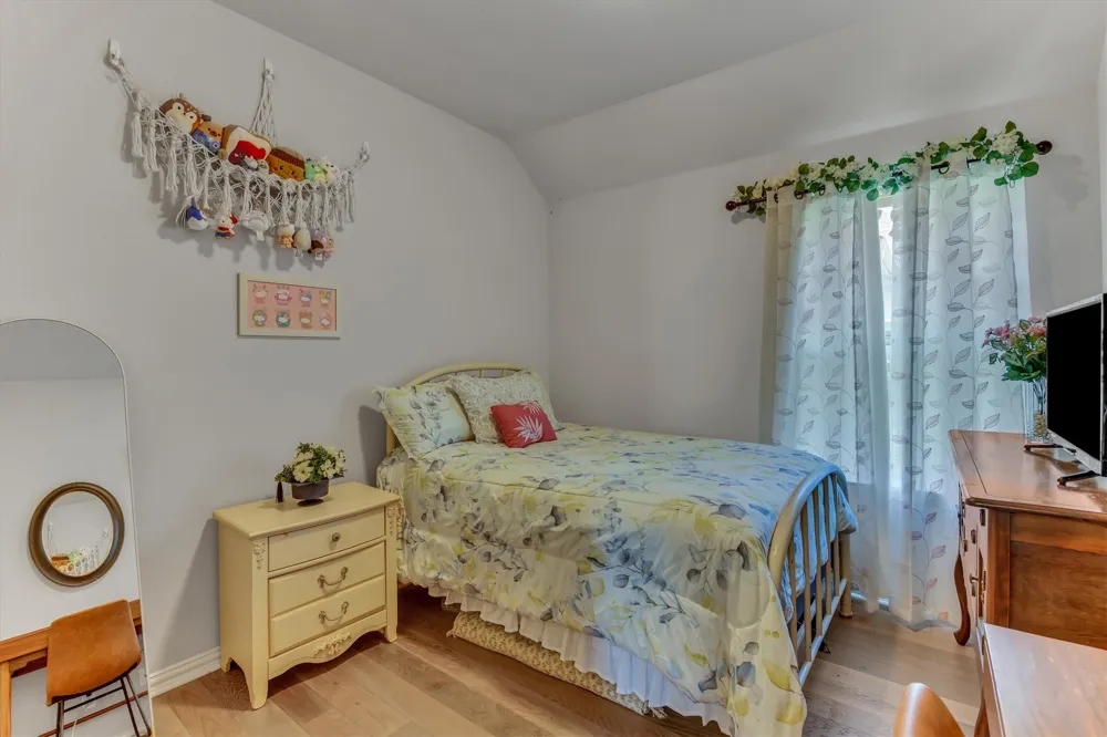 902 Catalina Lane Austin, TX 78737