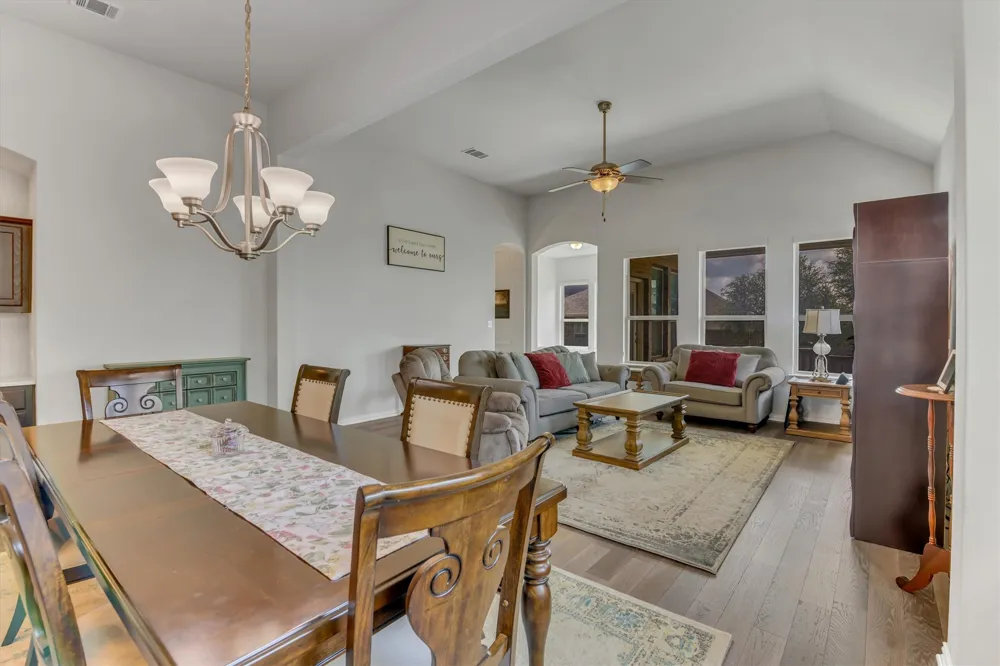 902 Catalina Lane Austin, TX 78737