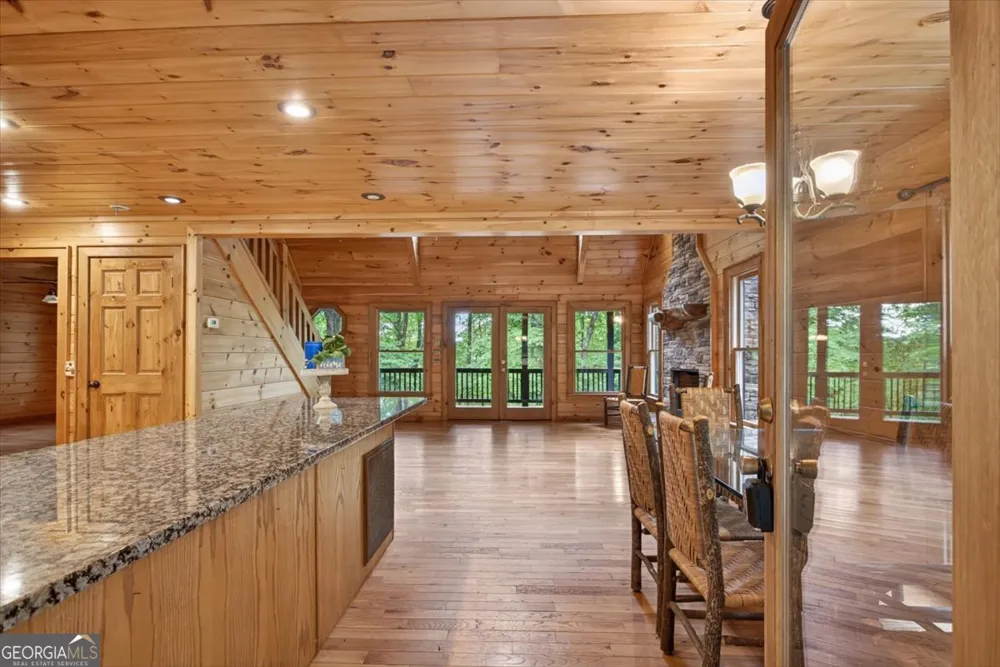 648 Stuart Mountain RD Mineral Bluff, GA 30559