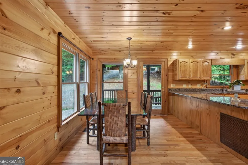 648 Stuart Mountain RD Mineral Bluff, GA 30559