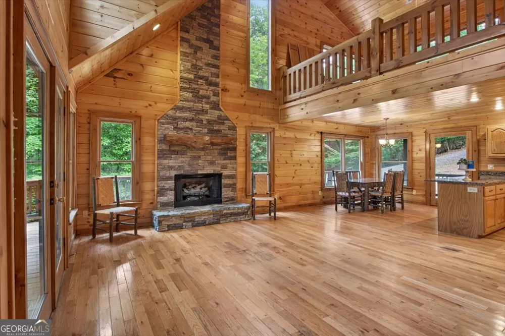 648 Stuart Mountain RD Mineral Bluff, GA 30559