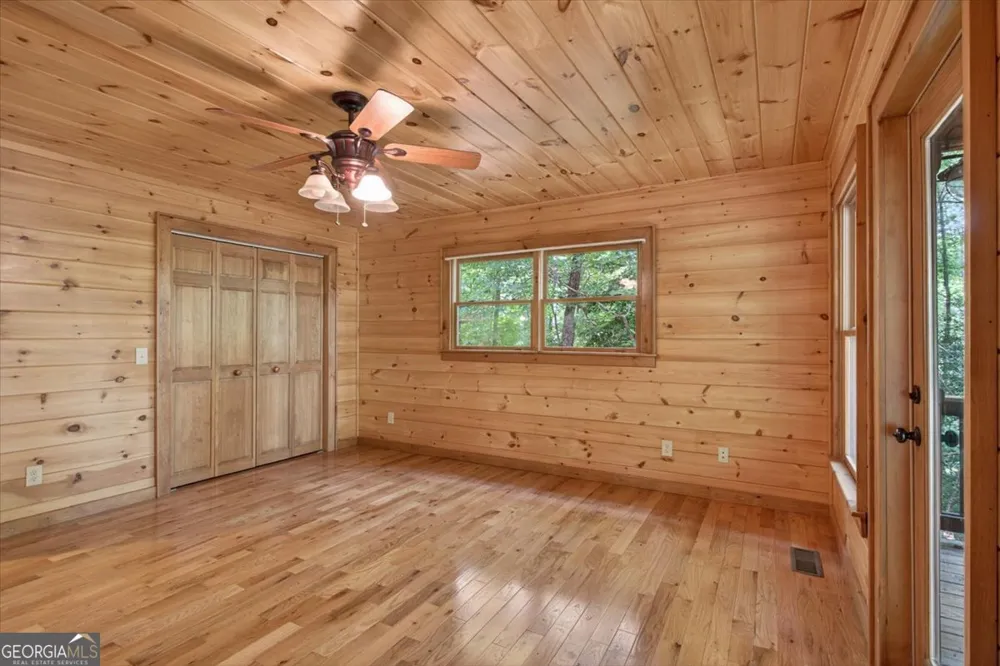 648 Stuart Mountain RD Mineral Bluff, GA 30559