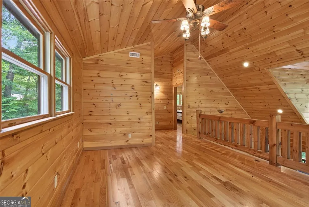 648 Stuart Mountain RD Mineral Bluff, GA 30559