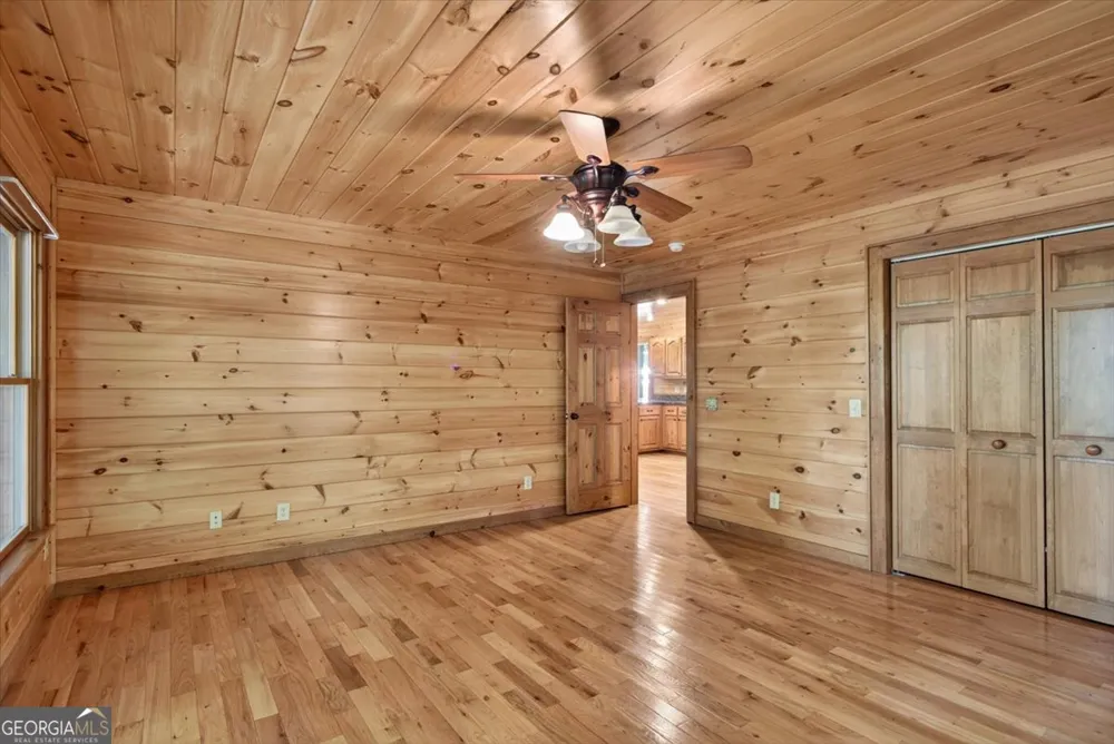 648 Stuart Mountain RD Mineral Bluff, GA 30559