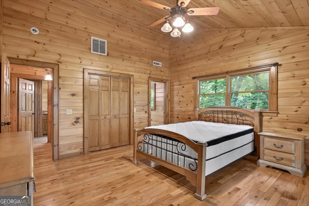 648 Stuart Mountain RD Mineral Bluff, GA 30559