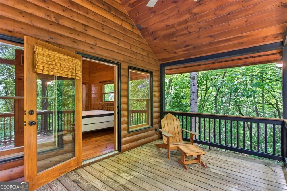 648 Stuart Mountain RD Mineral Bluff, GA 30559