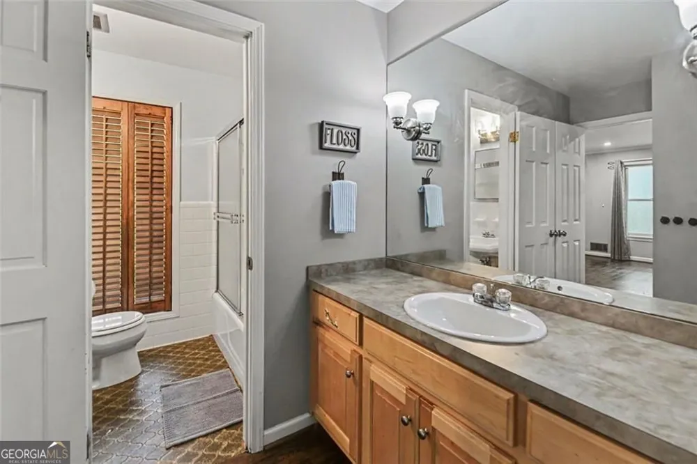 4268 Smithsonia CT Tucker, GA 30084