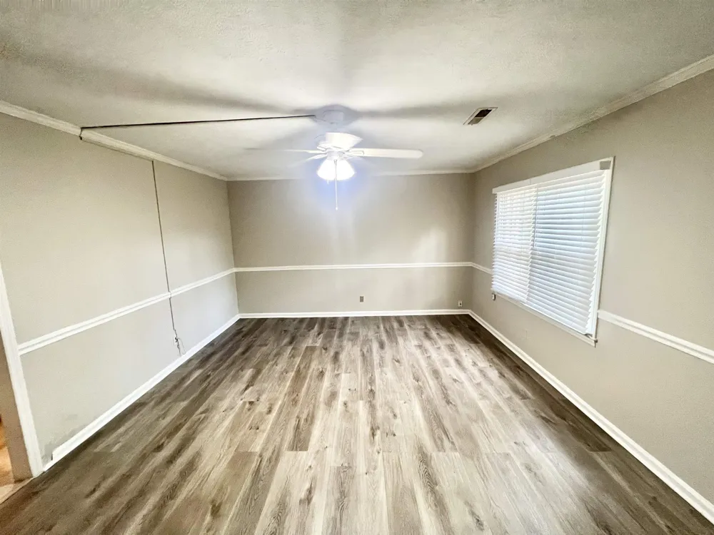 300 Springdale DR LaGrange, GA 30240