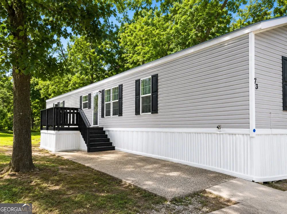 11061 Veterans Memorial Lithia Springs, GA 30122