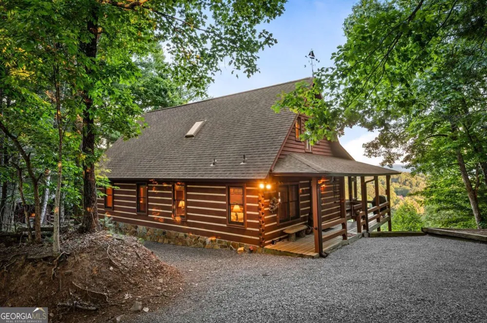 1289 My Mountain RD Morganton, GA 30560