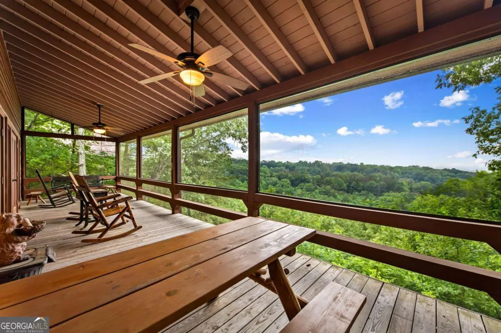 1289 My Mountain RD Morganton, GA 30560