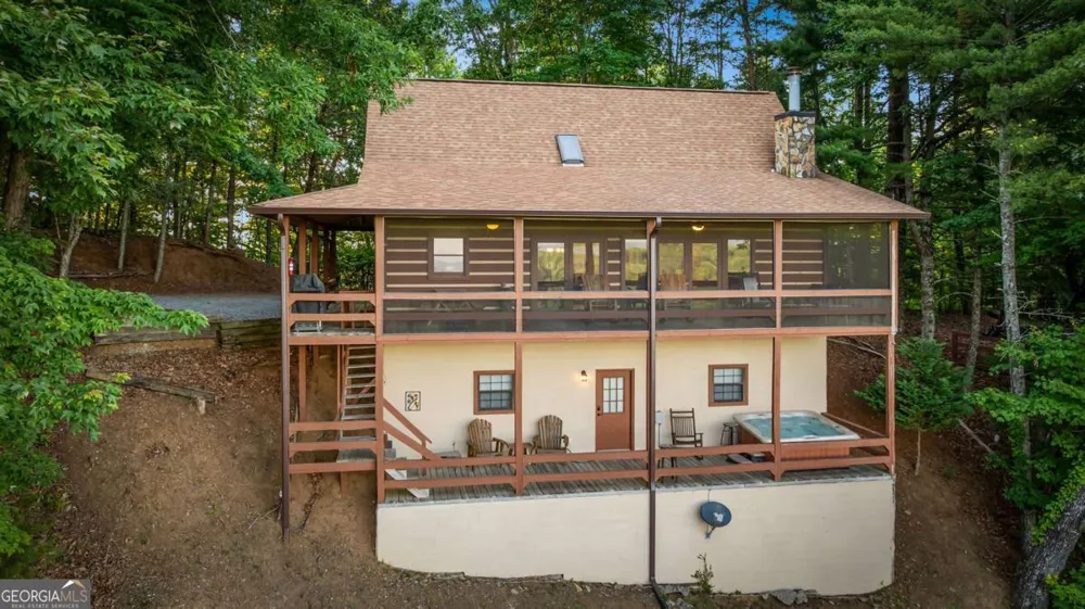 1289 My Mountain RD Morganton, GA 30560