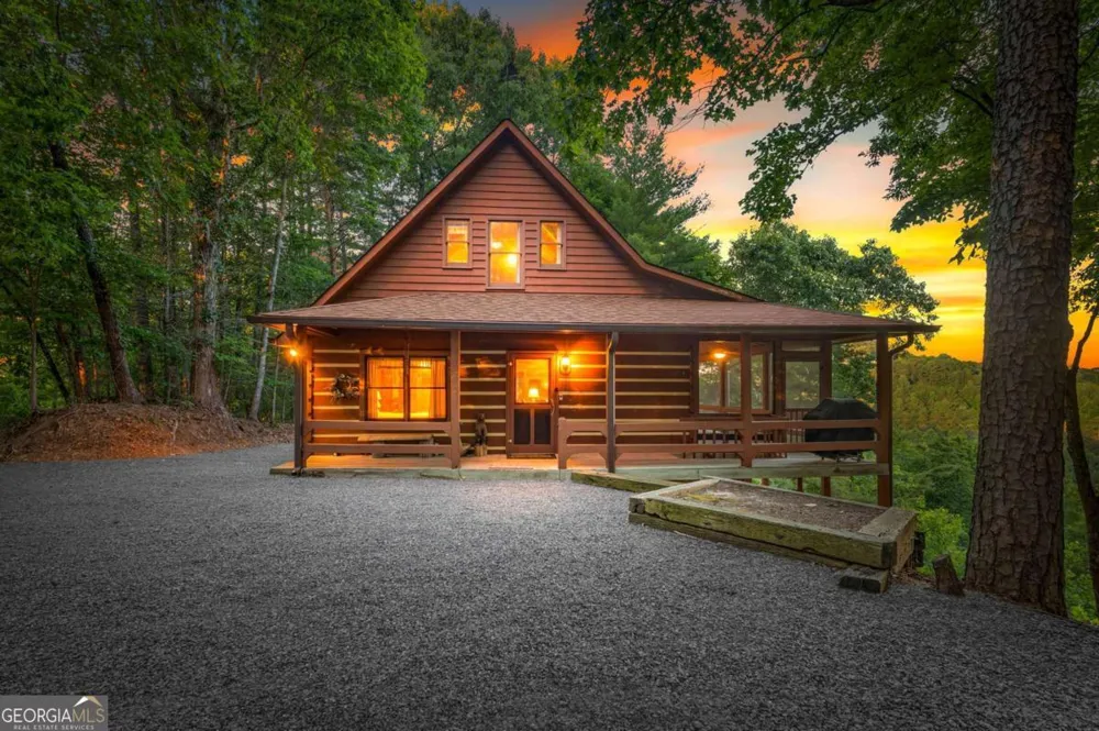 1289 My Mountain RD Morganton, GA 30560