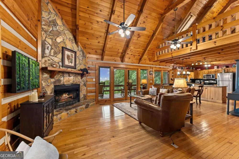 1289 My Mountain RD Morganton, GA 30560