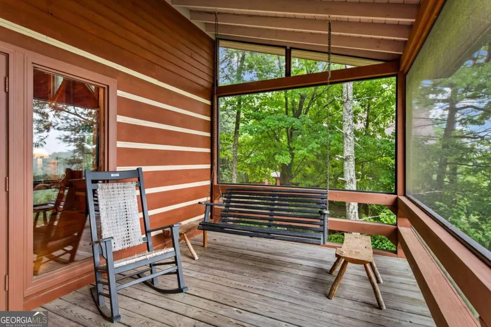 1289 My Mountain RD Morganton, GA 30560