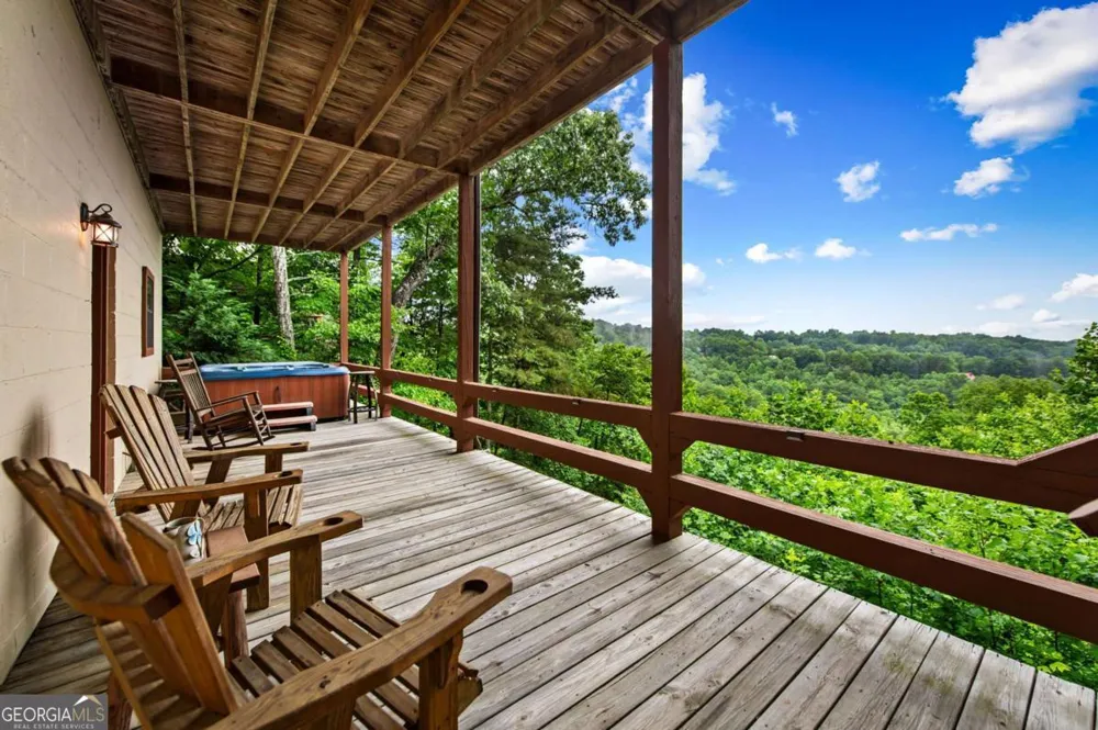 1289 My Mountain RD Morganton, GA 30560