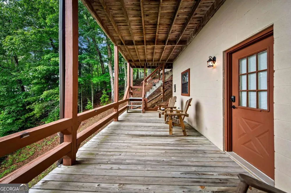 1289 My Mountain RD Morganton, GA 30560
