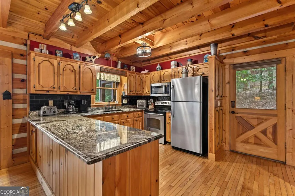 1289 My Mountain RD Morganton, GA 30560