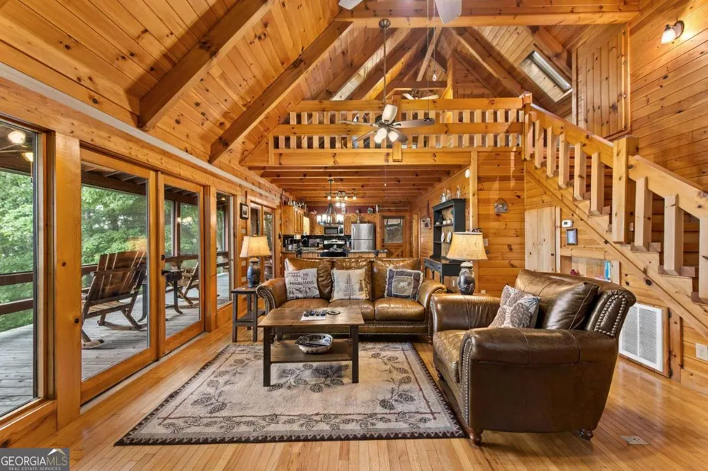 1289 My Mountain RD Morganton, GA 30560