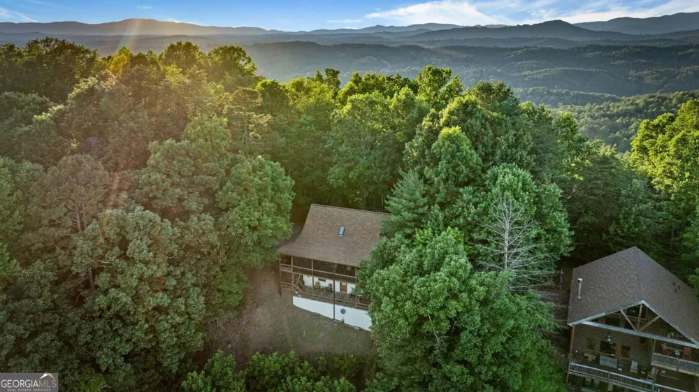 1289 My Mountain RD Morganton, GA 30560