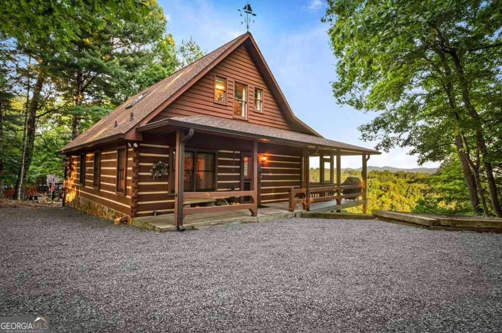 1289 My Mountain RD Morganton, GA 30560