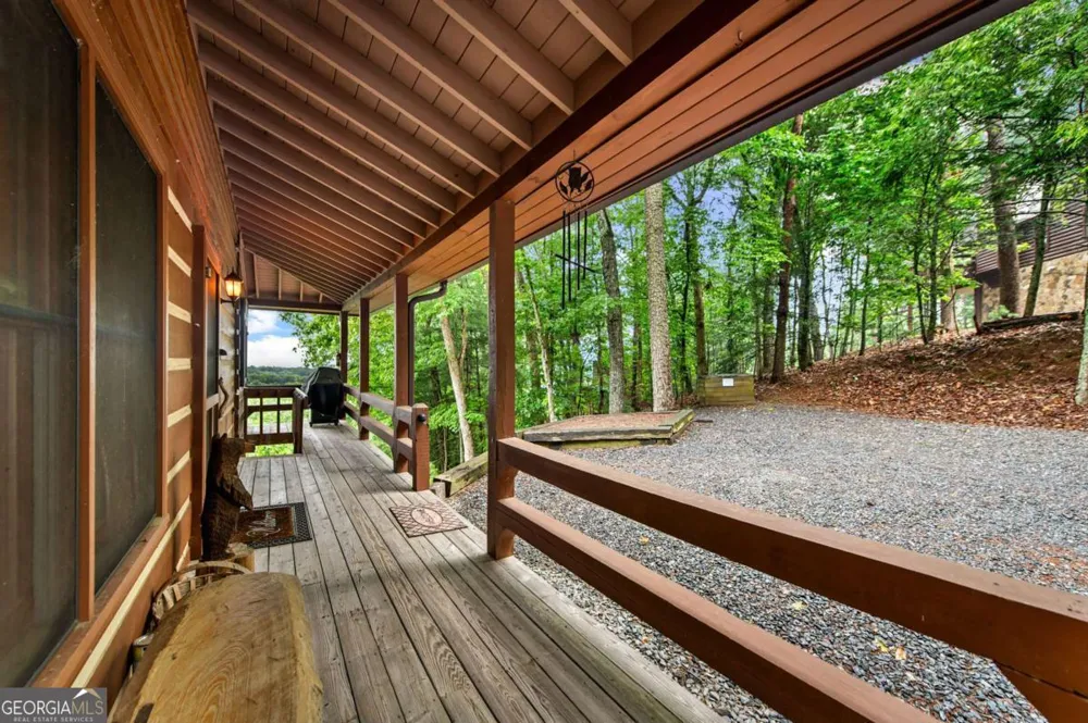 1289 My Mountain RD Morganton, GA 30560