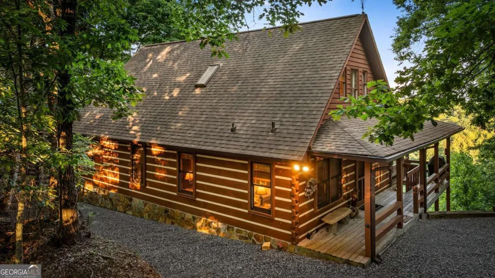 1289 My Mountain RD Morganton, GA 30560